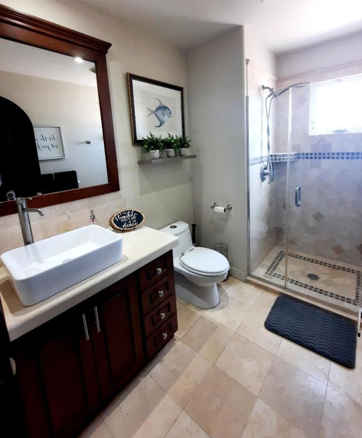 Stunning Oceanfront Condo On Usable Sandy Beach Rosarito Exterior foto