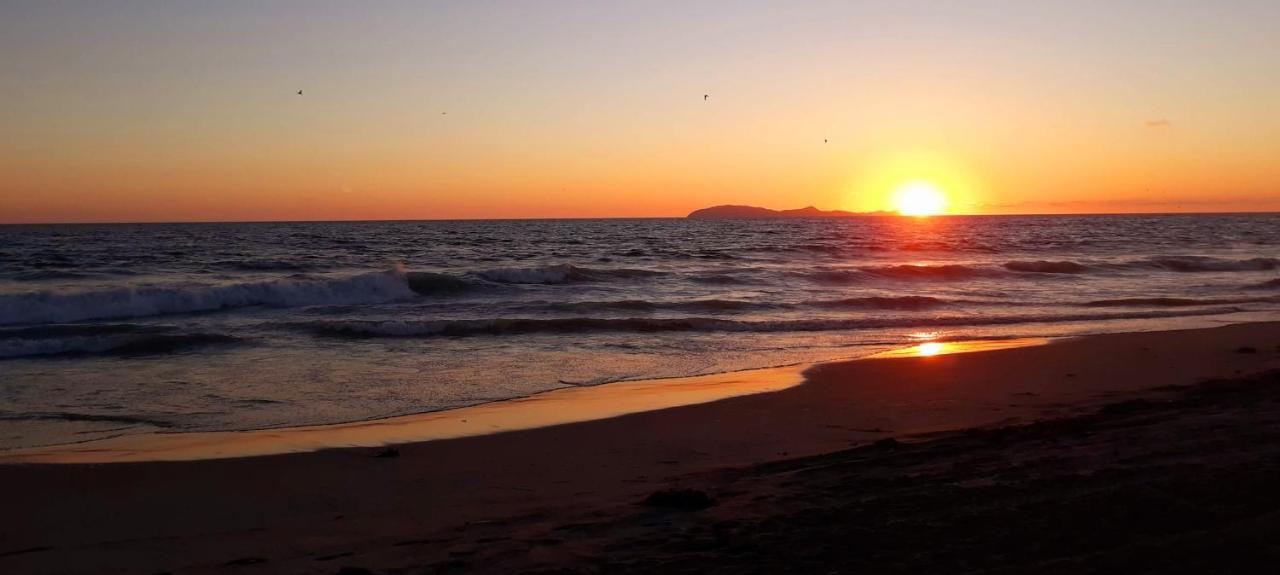 Stunning Oceanfront Condo On Usable Sandy Beach Rosarito Exterior foto